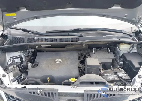 2016 Toyota Sienna Se 8 Passenger from USA, damaged, VIN 5TDXK3DC4GS731438